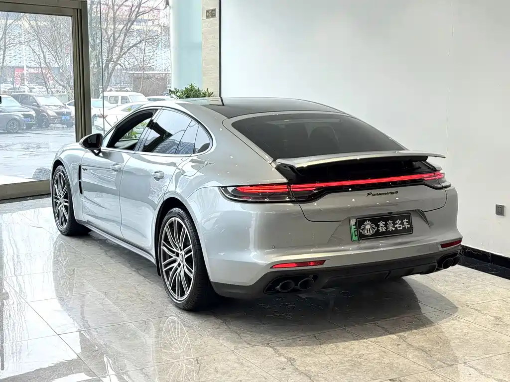 Porsche Panamera Hybrid 2022 — фото 22