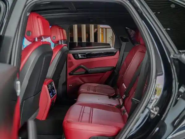 Porsche Cayenne 2020