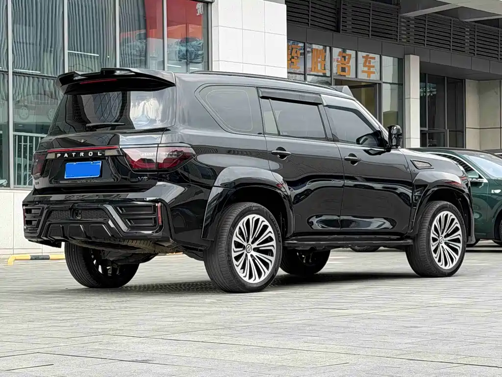 Nissan Patrol 2020 — фото 17