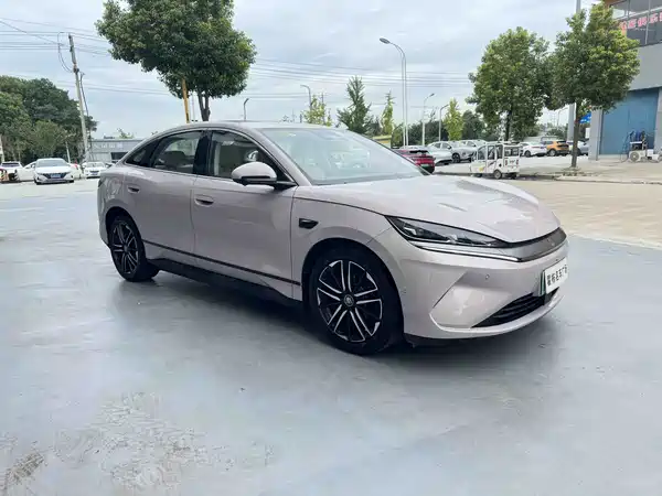 BYD Qin L 2025