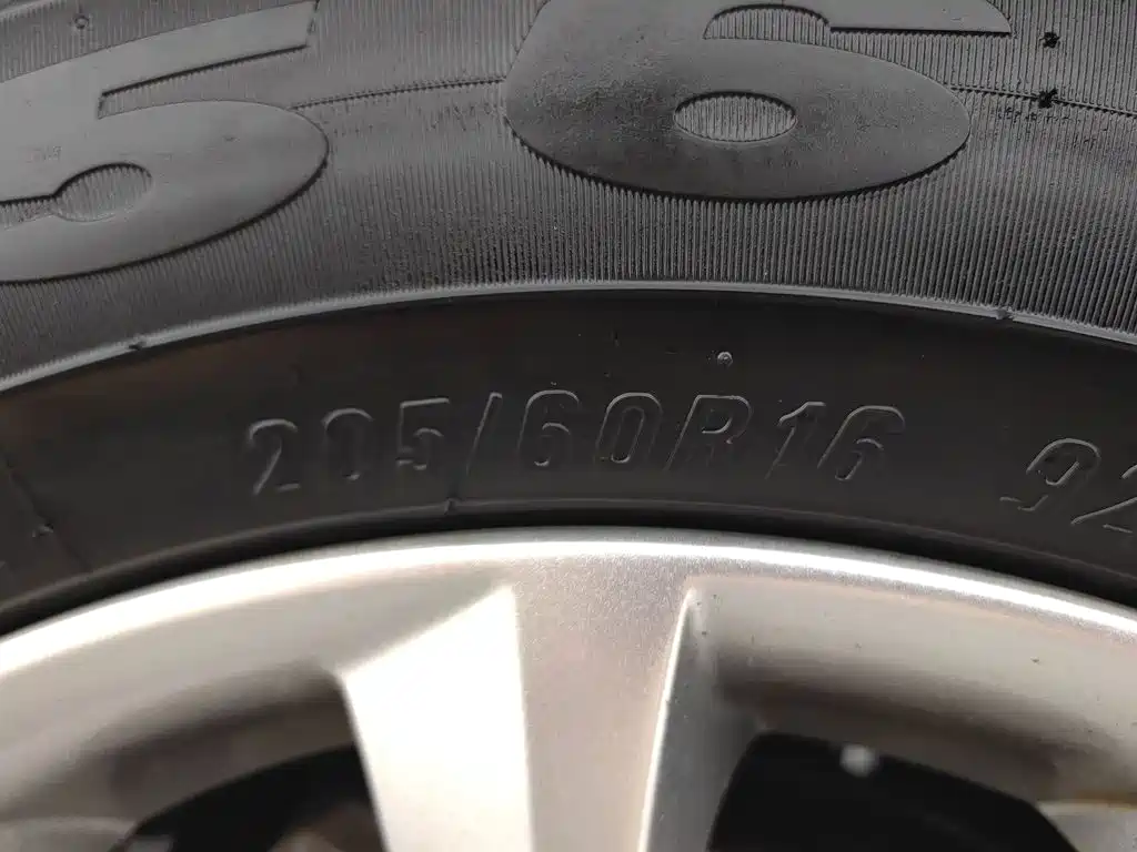 Buick Excelle GT 2015 — фото 24