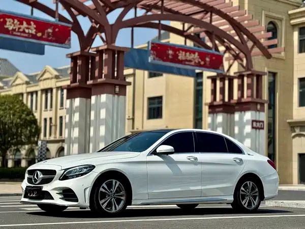 Mercedes-Benz C-Class 2019