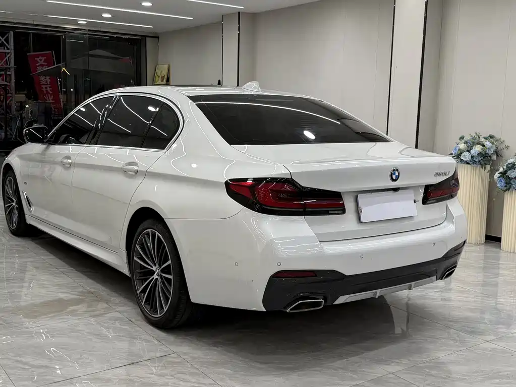 BMW 5 Series 2022