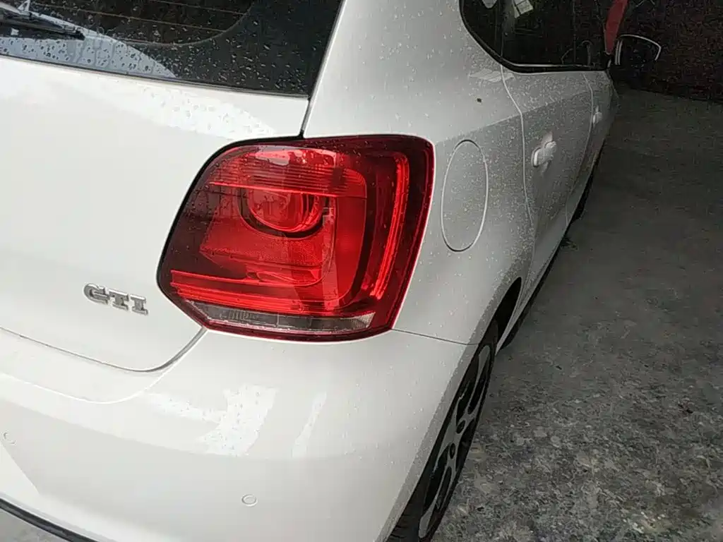 Volkswagen Polo 2015 — фото 8