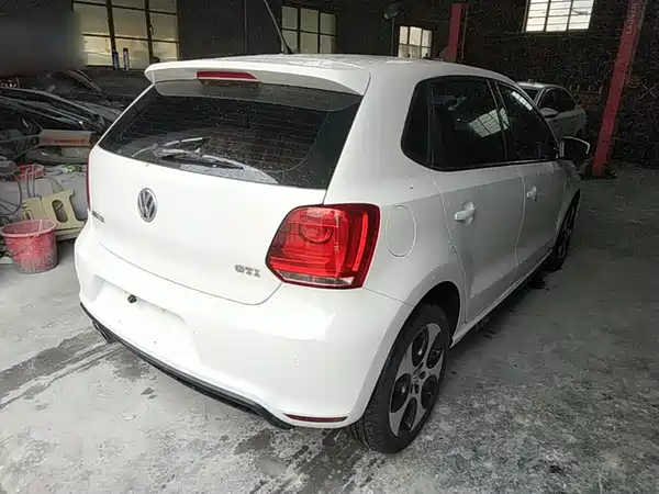 Volkswagen Polo 2015
