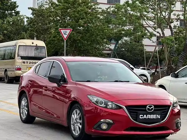 Mazda 3 Axela 2014