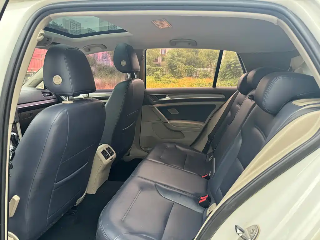 Volkswagen Golf 2014