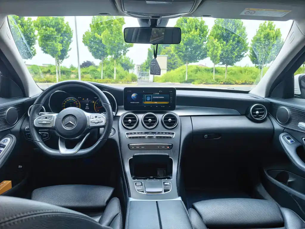 Mercedes-Benz C-Class 2021