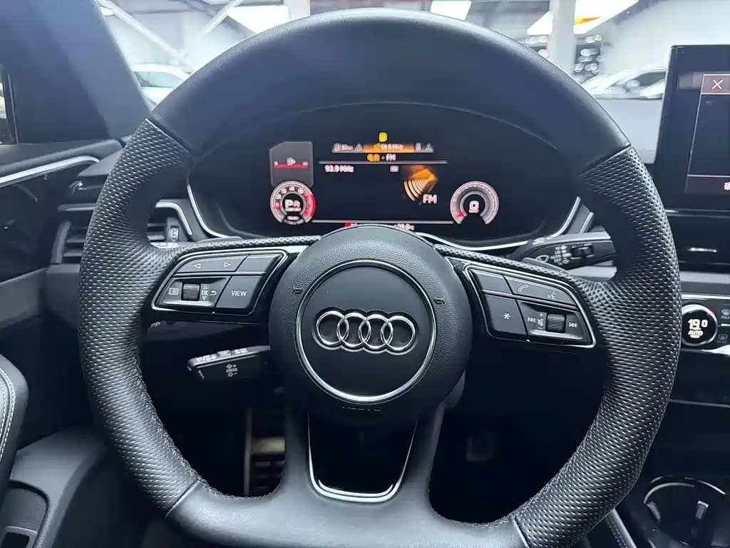 Audi A4L 2025