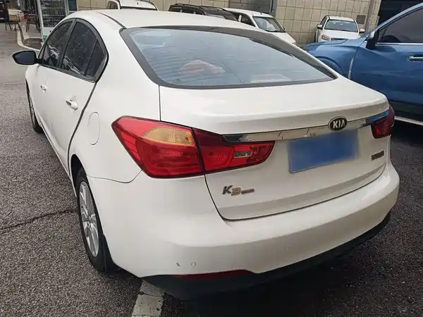 Kia K3 2015