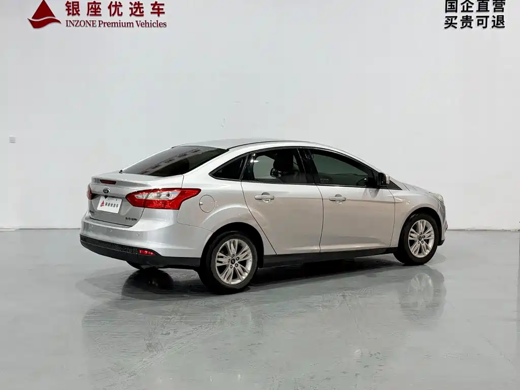 Ford Focus 2015 — фото 5