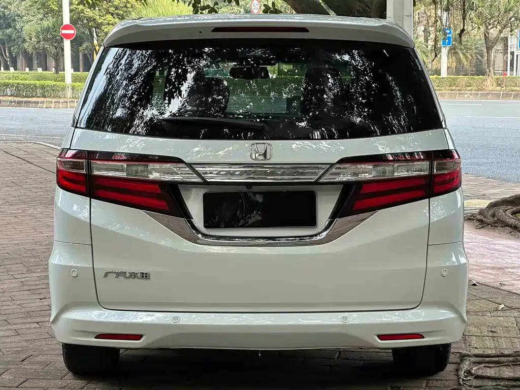 Honda Odyssey 2015 — фото 3