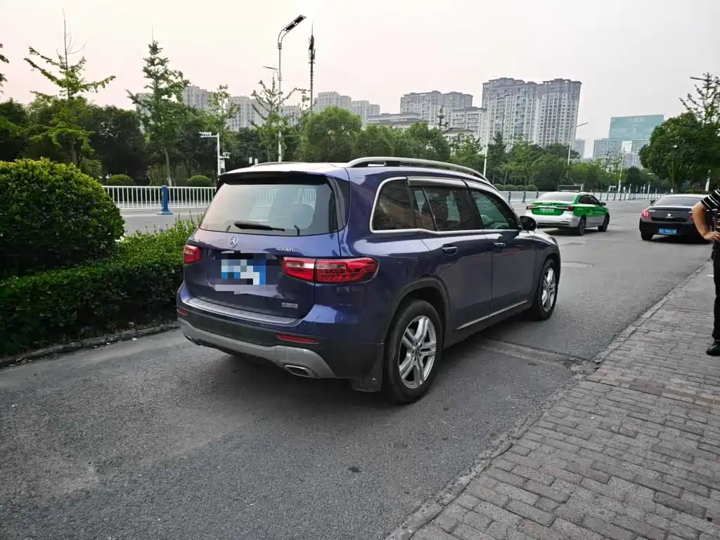 Mercedes-Benz GLB 2020