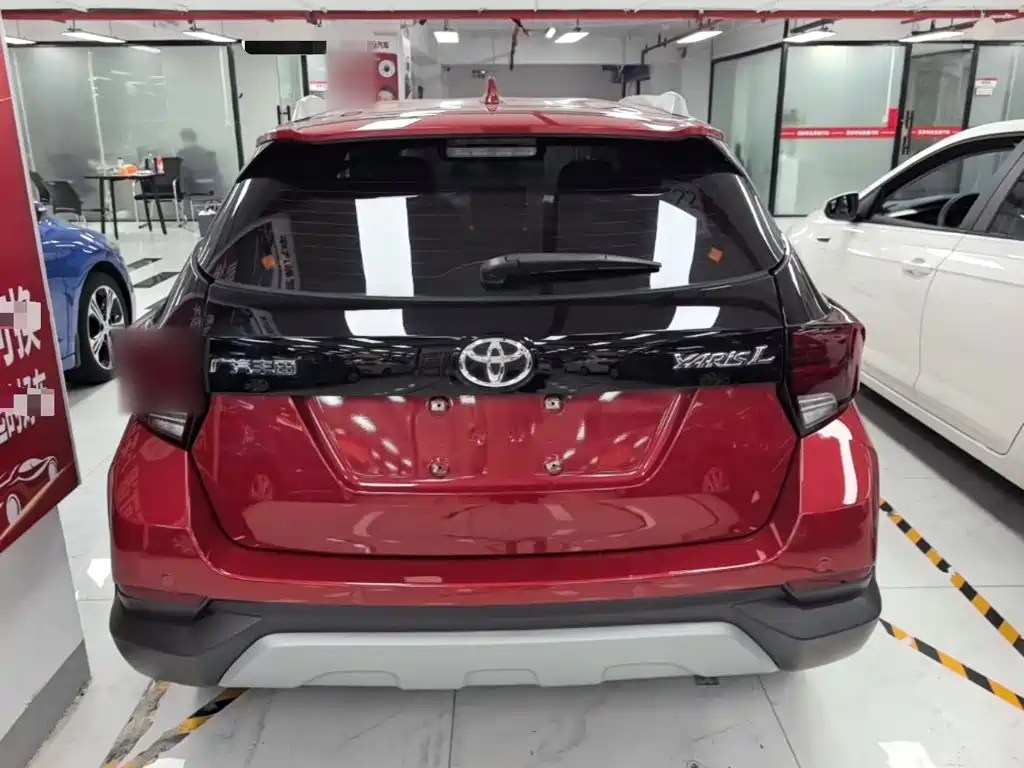 Toyota Yaris L 2022