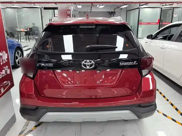 Toyota Yaris L 2022