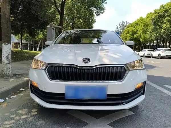 Skoda Rapid 2021