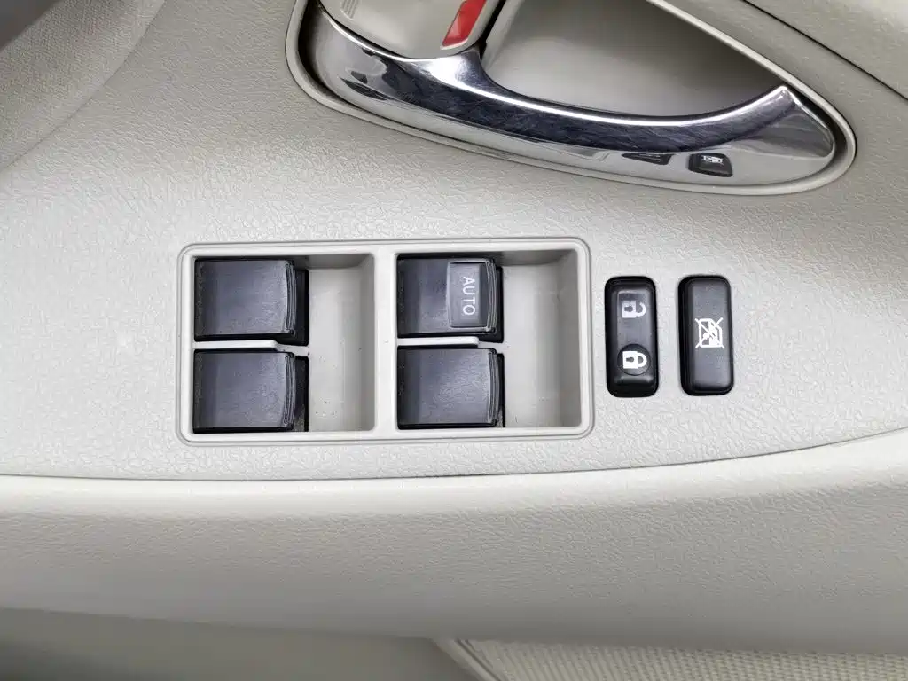 Toyota Camry 2016 — фото 9