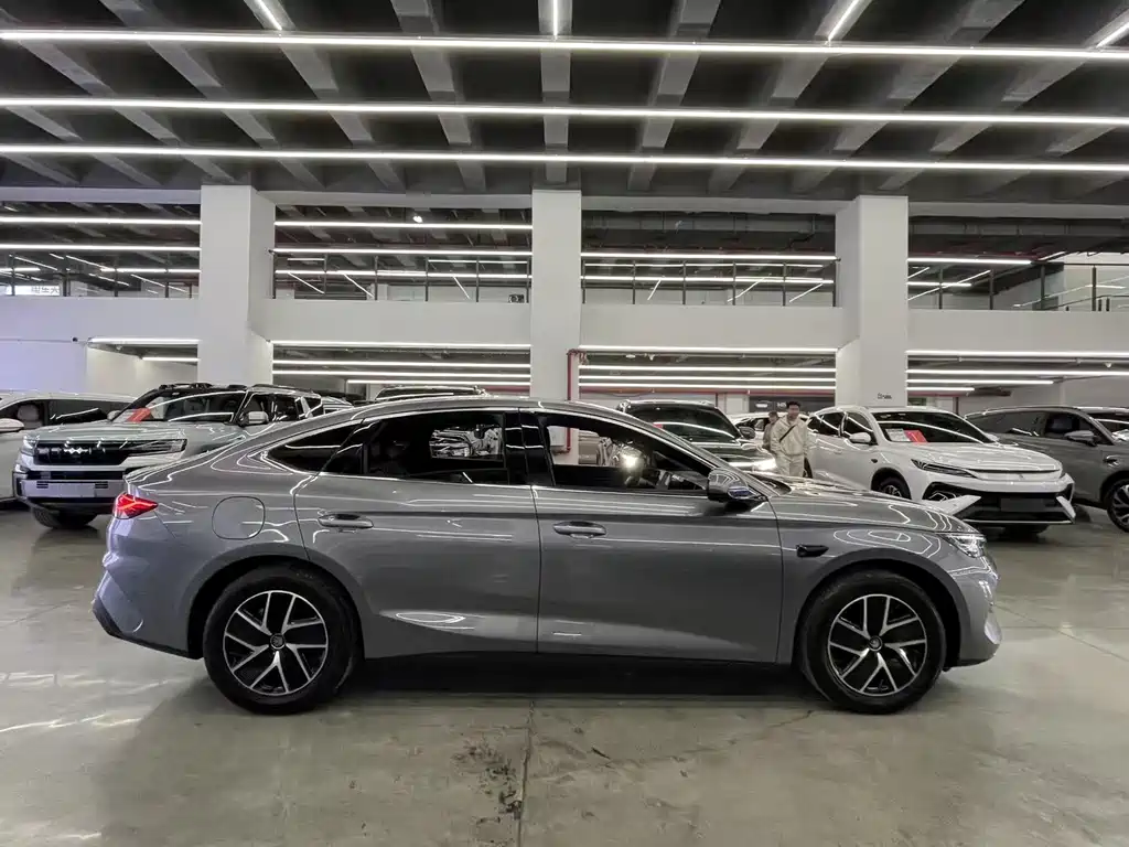 BYD Qin L 2025 — фото 4
