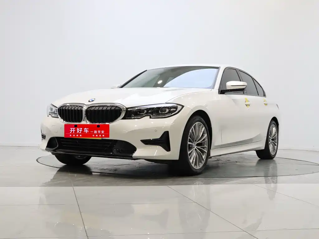 BMW 3 Series 2021 — фото 1
