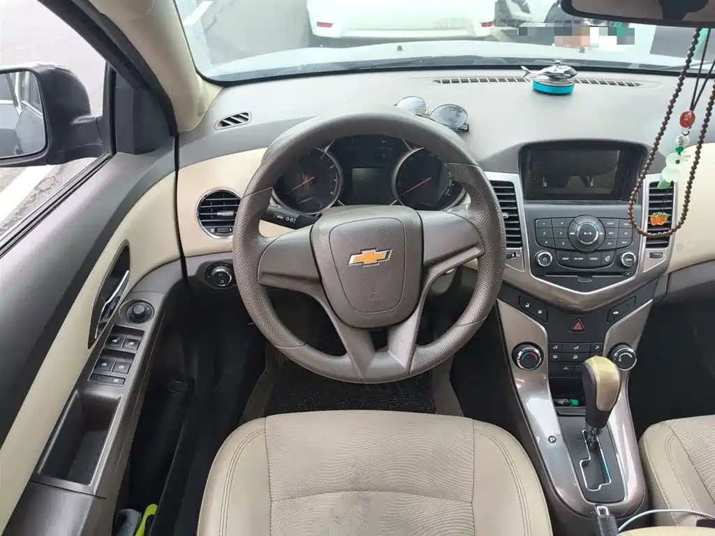 Chevrolet Cruze 2016 — фото 11