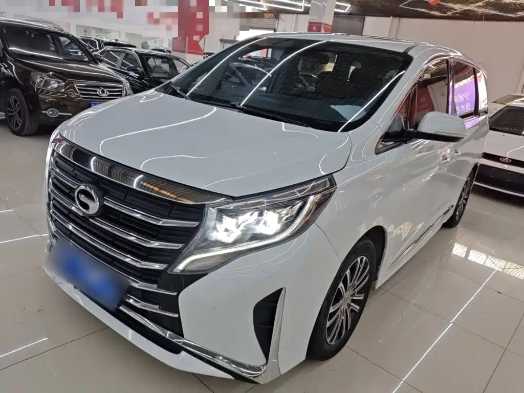 GAC Trumpchi M8 2022 — фото 2