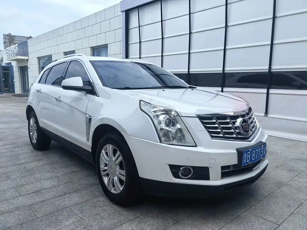 Cadillac SRX 2014 — фото 3