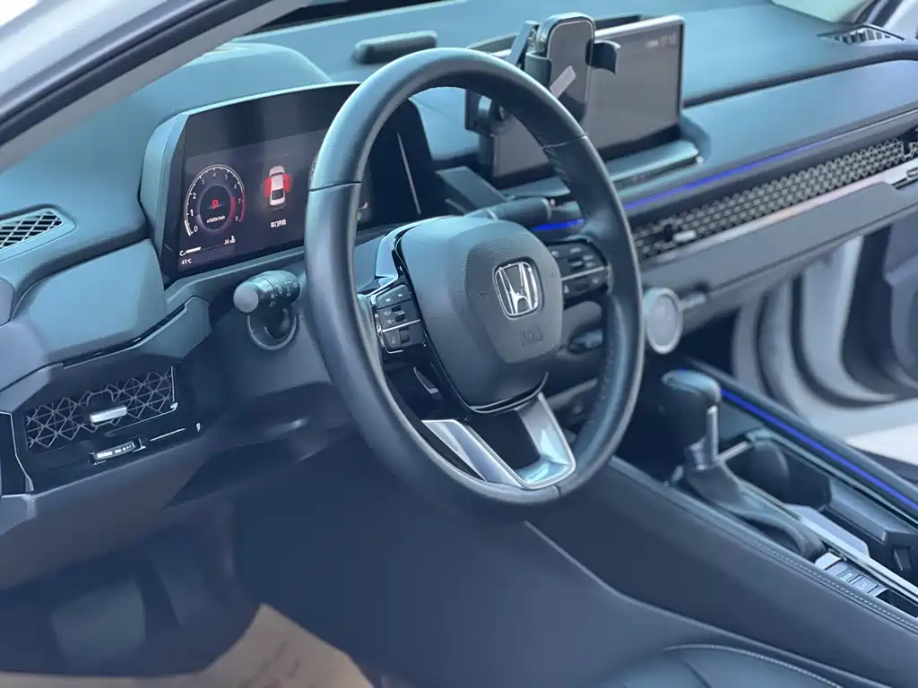 Honda Accord 2024 — фото 13