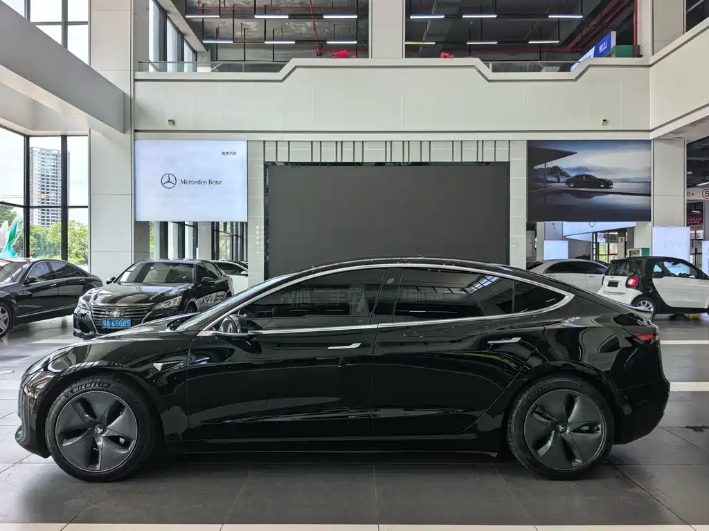 Tesla Model 3 2020 — фото 4