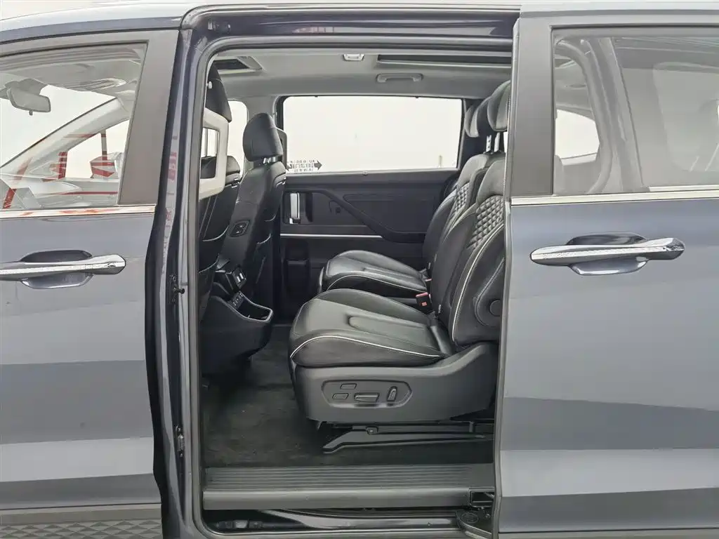 Hyundai Custo 2021 — фото 15