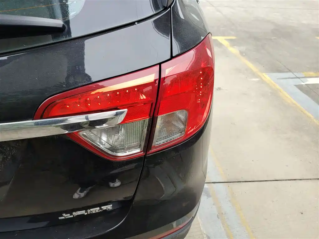 Buick Envision Plus 2017 — фото 8