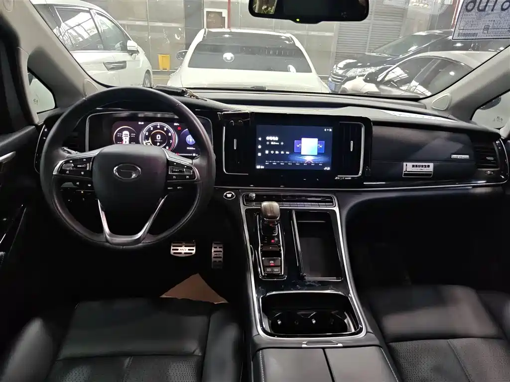 GAC Motor Trumpchi M8 2021 — фото 10