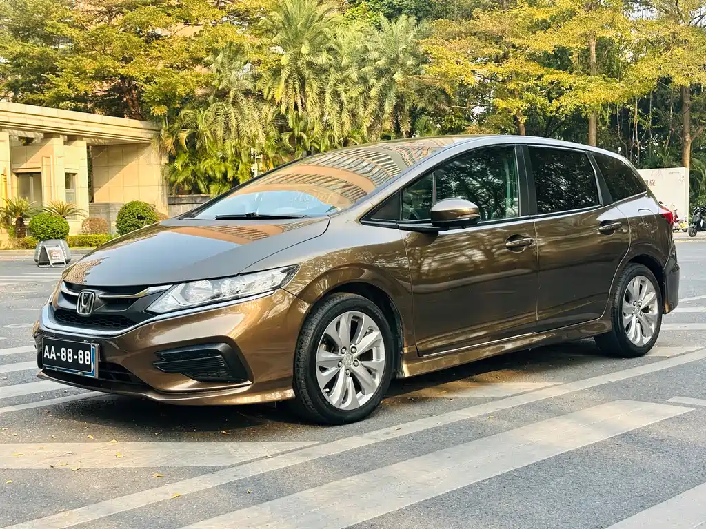 Honda Jade 2017 — фото 1