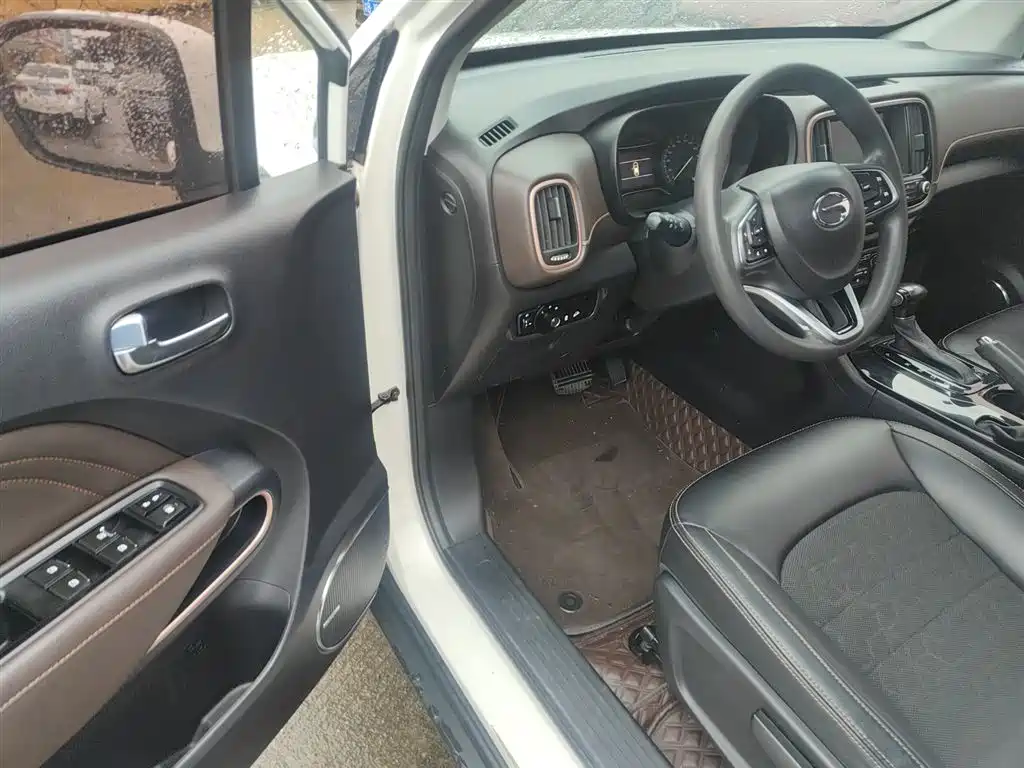 GAC Motor Trumpchi GS3 2018 — фото 16
