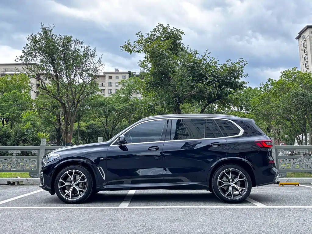 BMW X5 2023