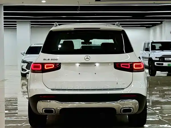 Mercedes-Benz GLB 2021