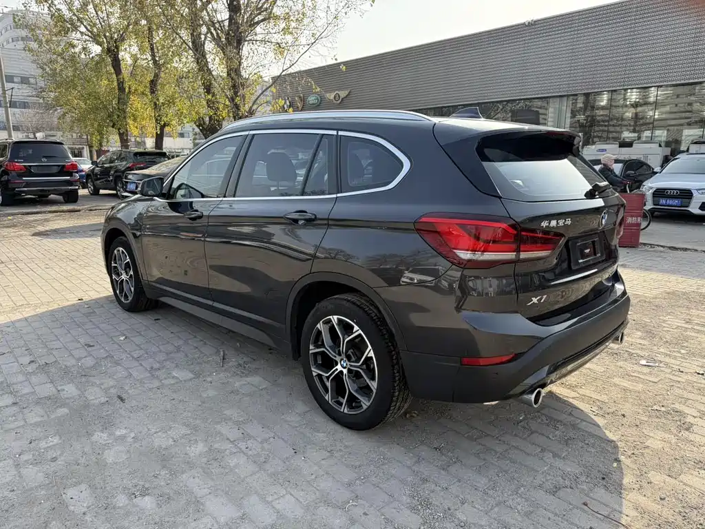 BMW X1 2022 — фото 16