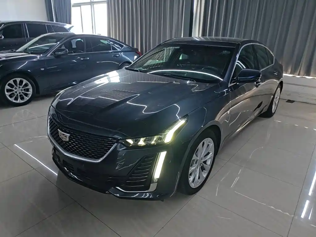 Cadillac CT5 2021 — фото 1
