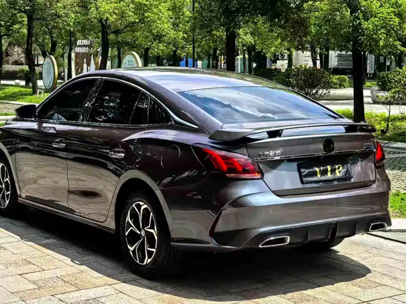 MG MG5 2022