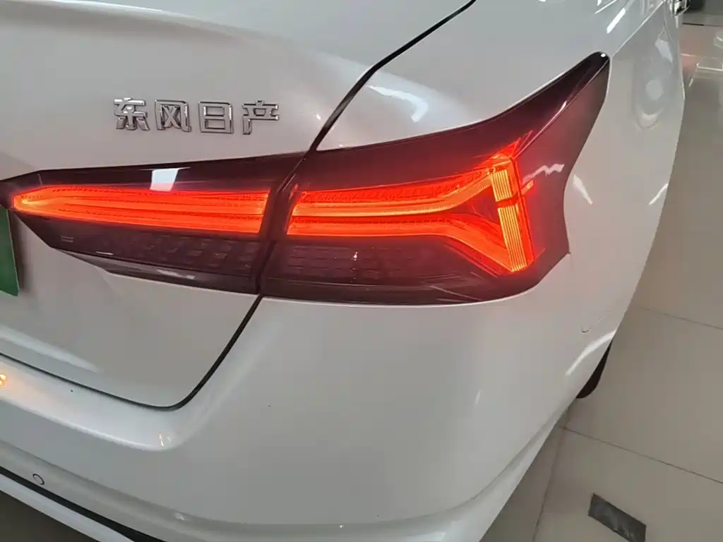 Nissan Teana 2023 — фото 8
