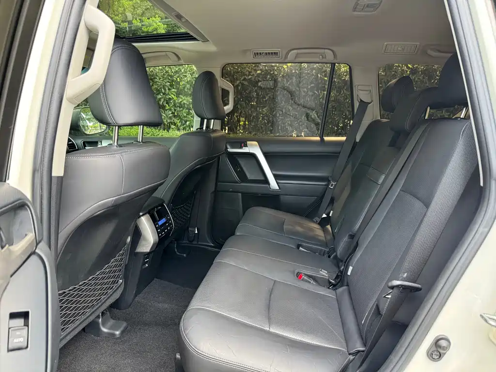 Toyota Prado 2018 — фото 15