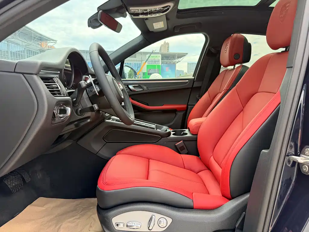 Porsche Macan 2023 — фото 10