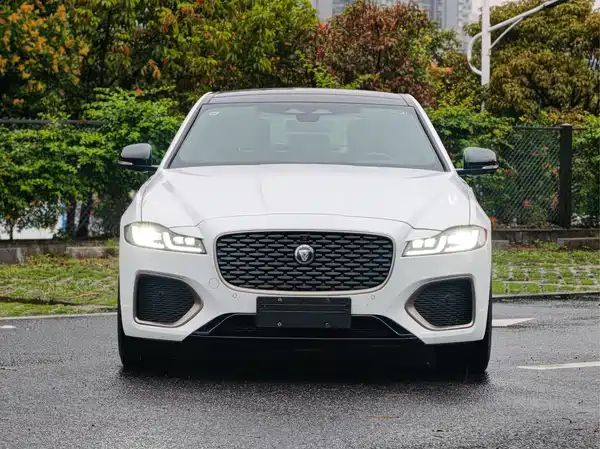 Jaguar XFL 2024