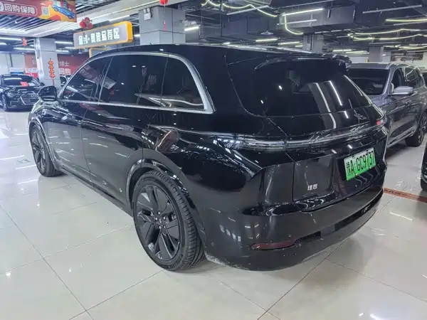 Li Auto L7 2025