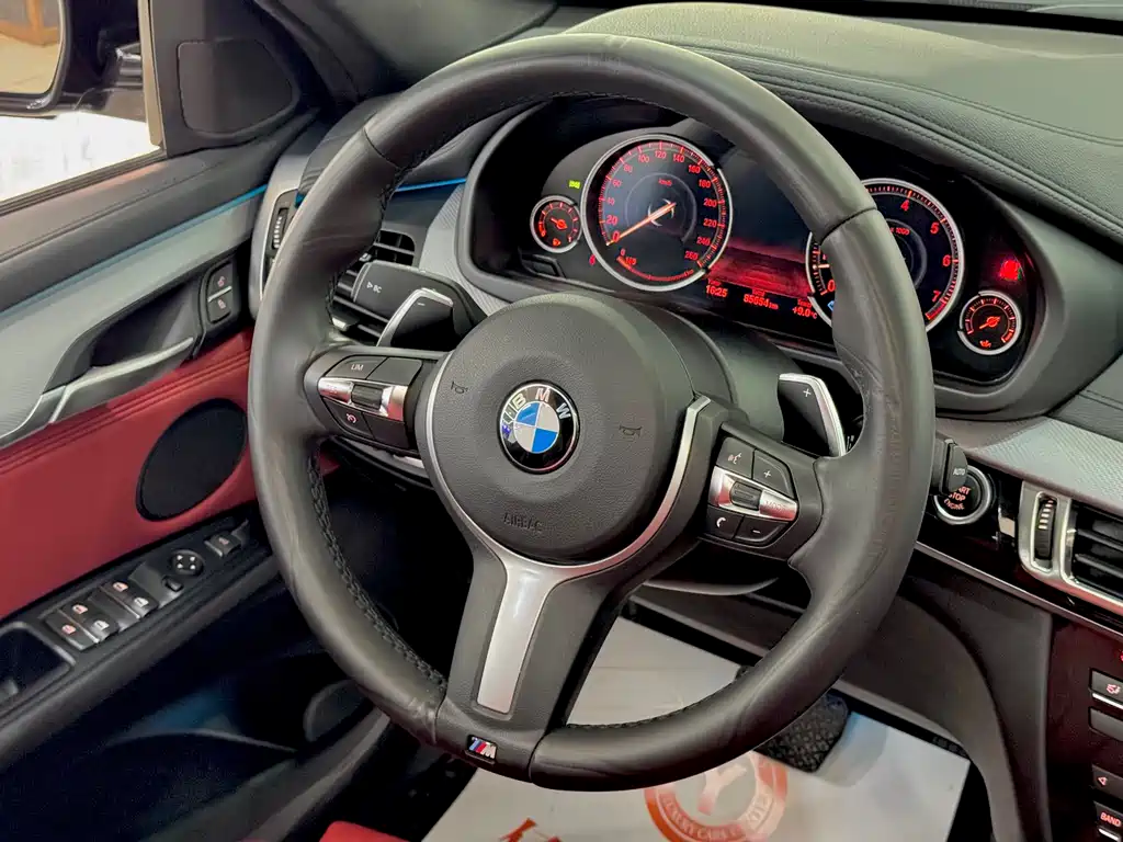 BMW X6 2016 — фото 13