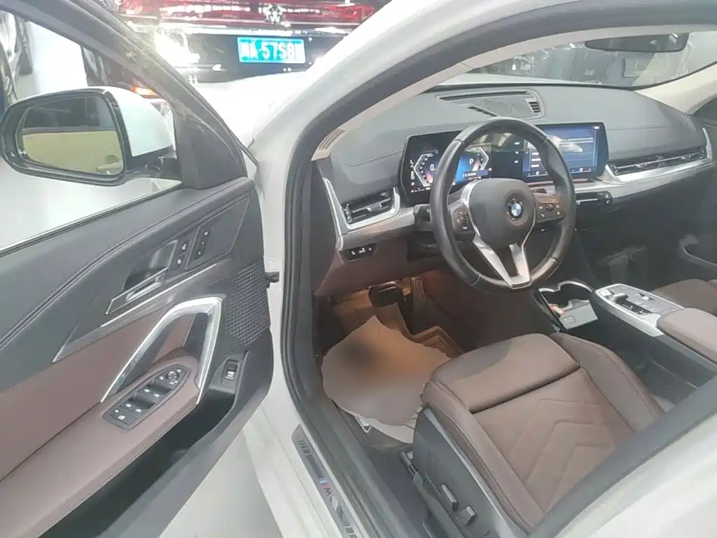 BMW X2 2025 — фото 16