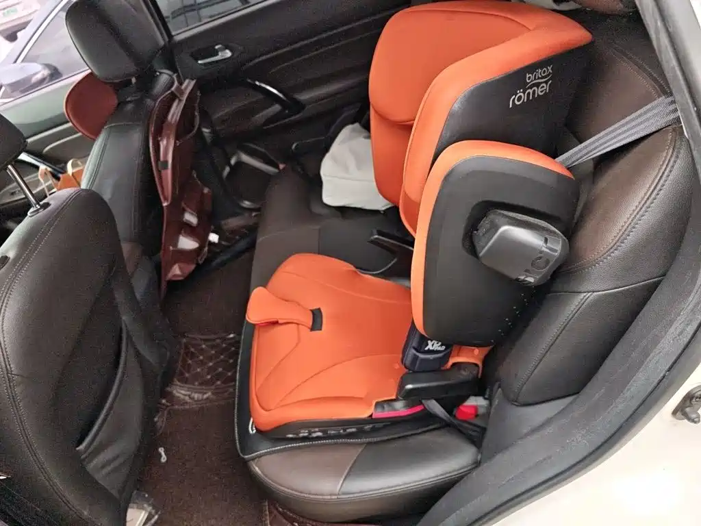 GAC Motor Trumpchi GS4 2016 — фото 15