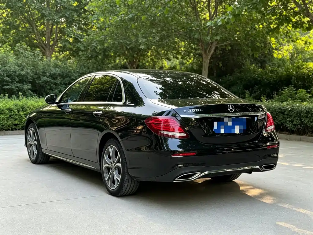 Mercedes-Benz E-Class 2020