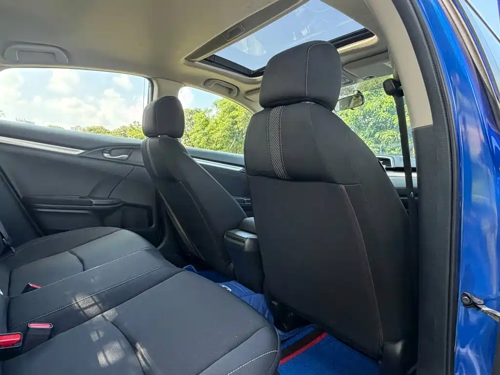 Honda Civic 2020 — фото 14