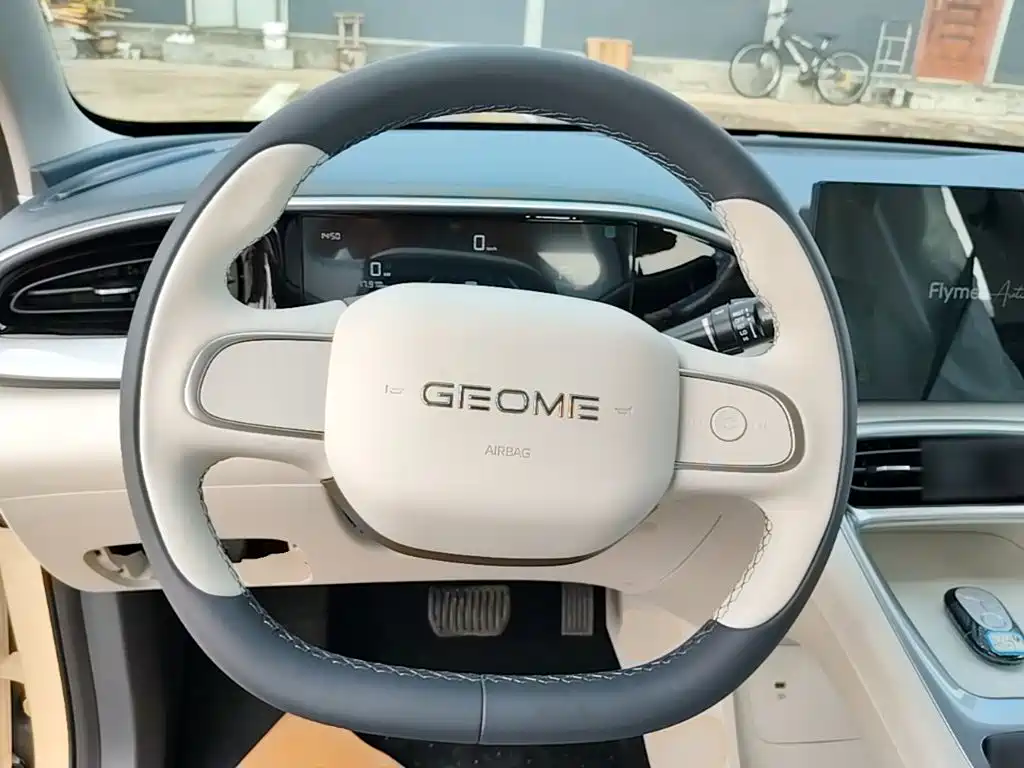Geely Galaxy Starwish 2026 — фото 11