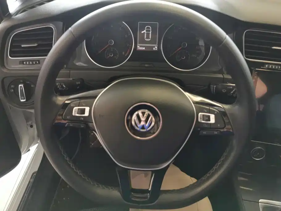 Volkswagen Golf 2018 — фото 15